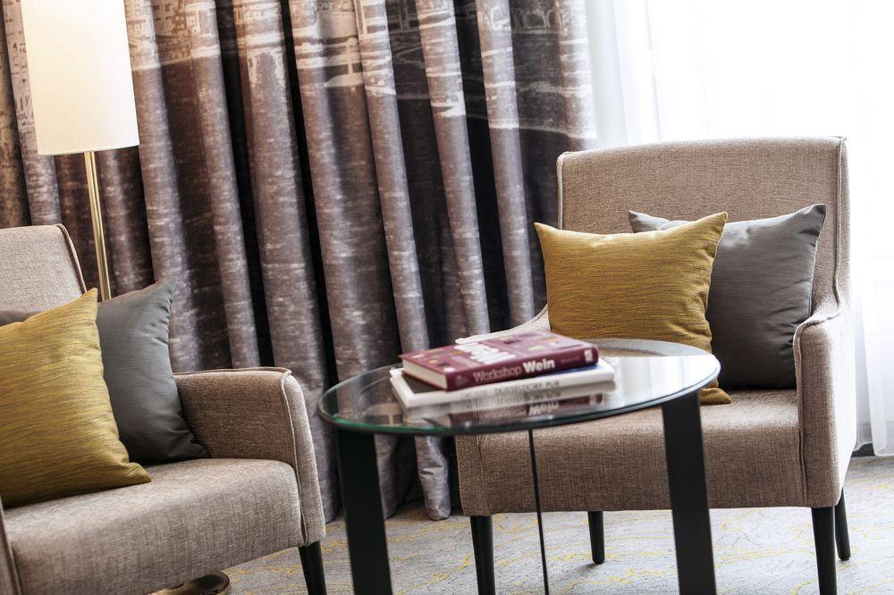 Renaissance Duesseldorf Hotel Экстерьер фото