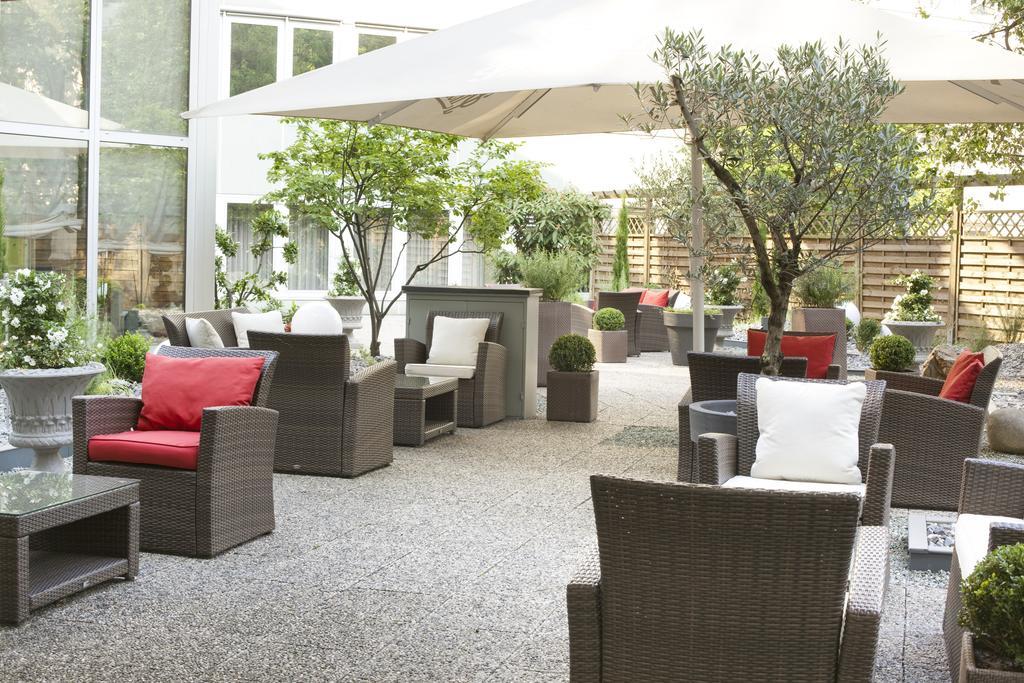 Renaissance Duesseldorf Hotel Экстерьер фото