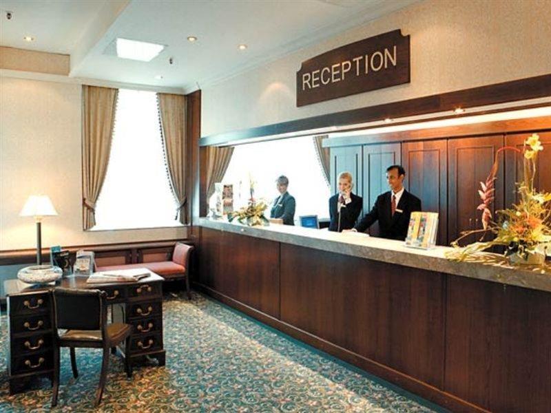 Renaissance Duesseldorf Hotel Интерьер фото