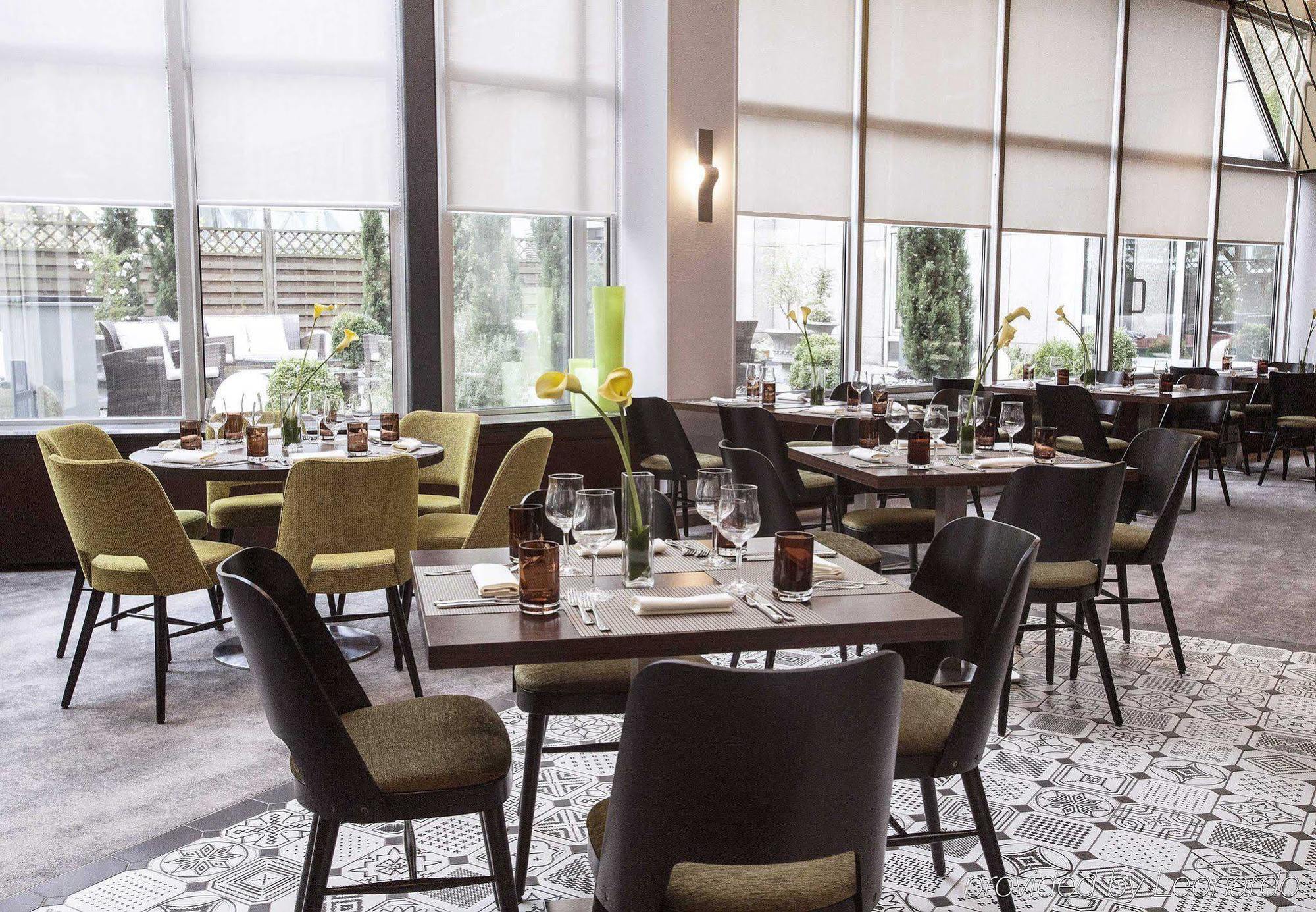 Renaissance Duesseldorf Hotel Экстерьер фото