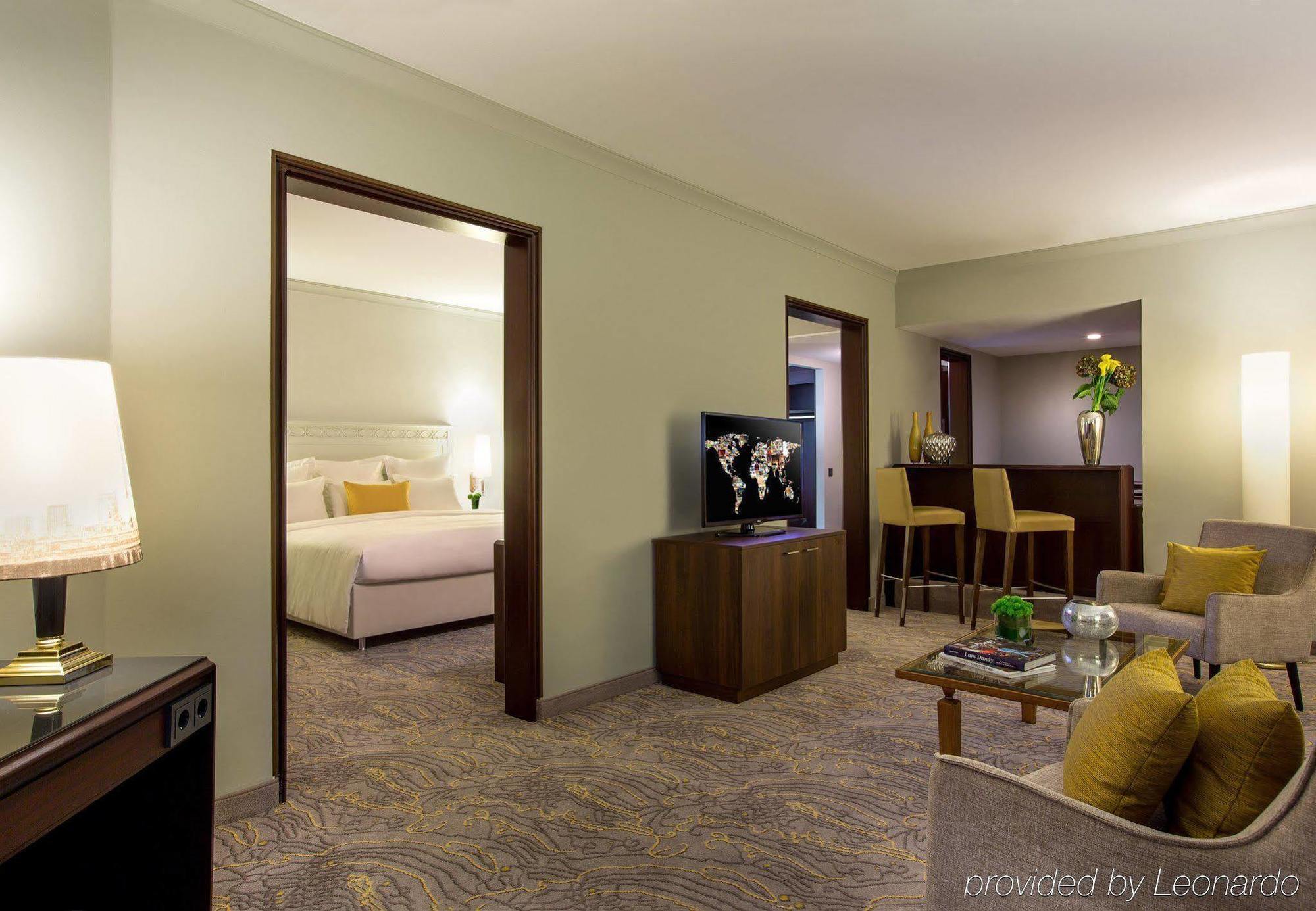 Renaissance Duesseldorf Hotel Экстерьер фото