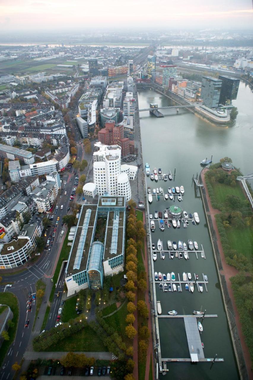 Renaissance Duesseldorf Hotel Экстерьер фото
